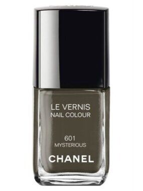 CHANEL Paris NAIL Polish COLOUR Le Vernis # 601 Mysterious